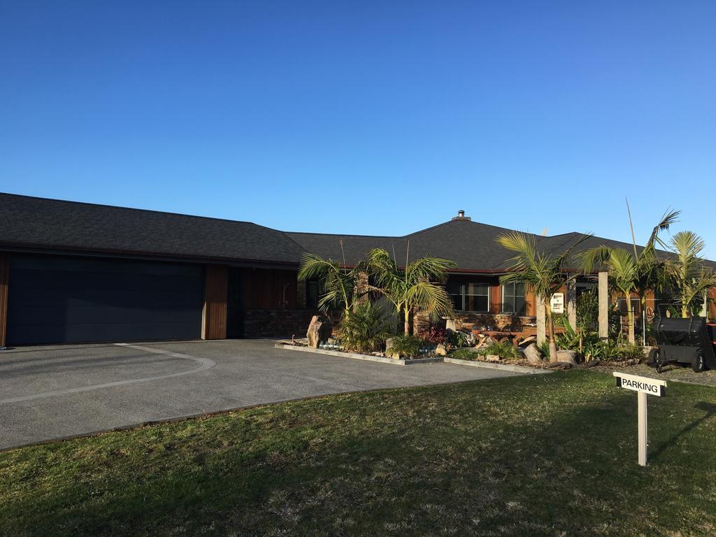 Whangamata Vistas B&B ภายนอก รูปภาพ