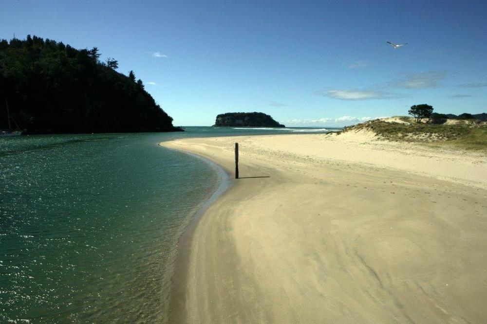 Whangamata Vistas B&B ภายนอก รูปภาพ