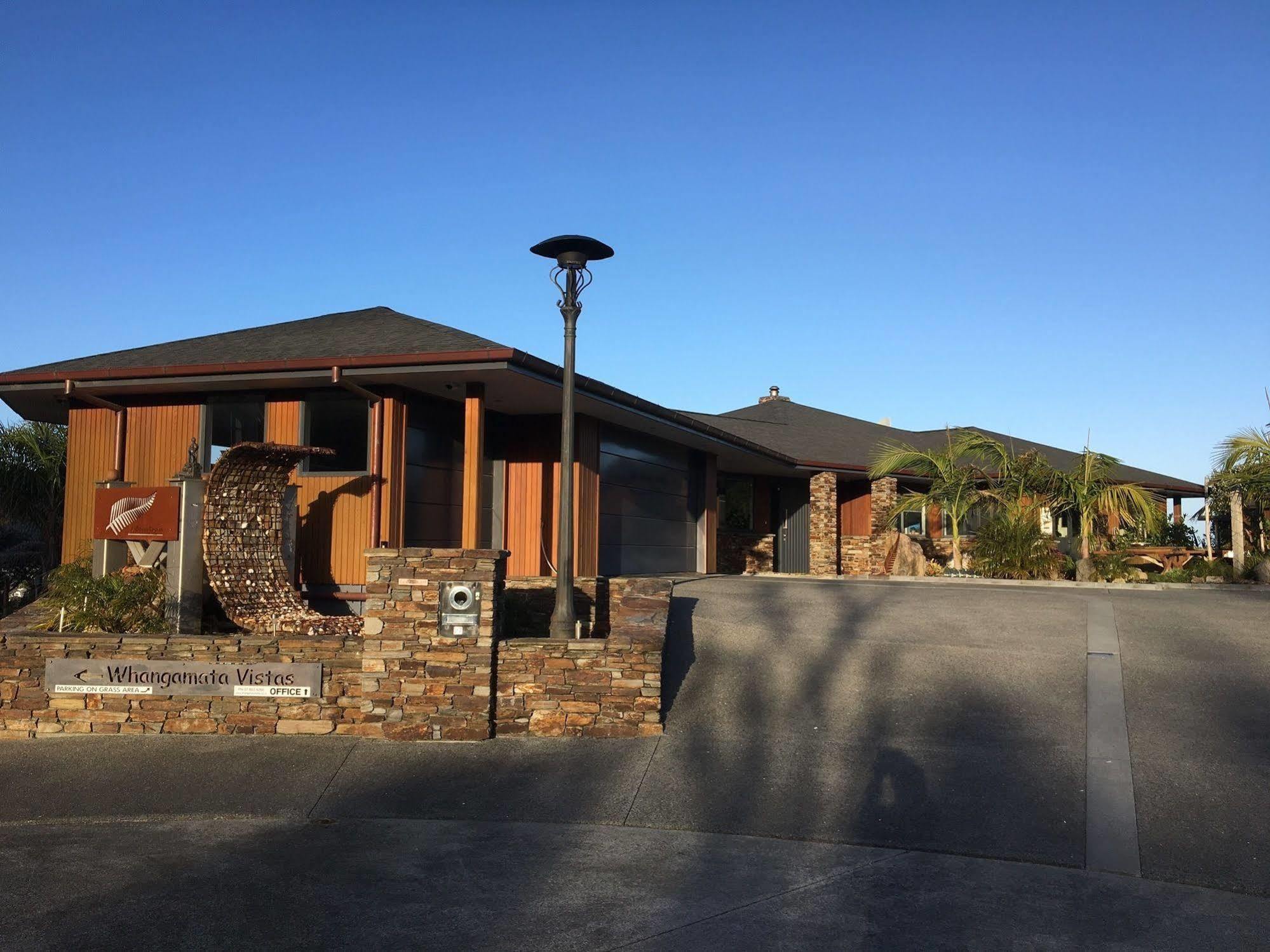 Whangamata Vistas B&B ภายนอก รูปภาพ
