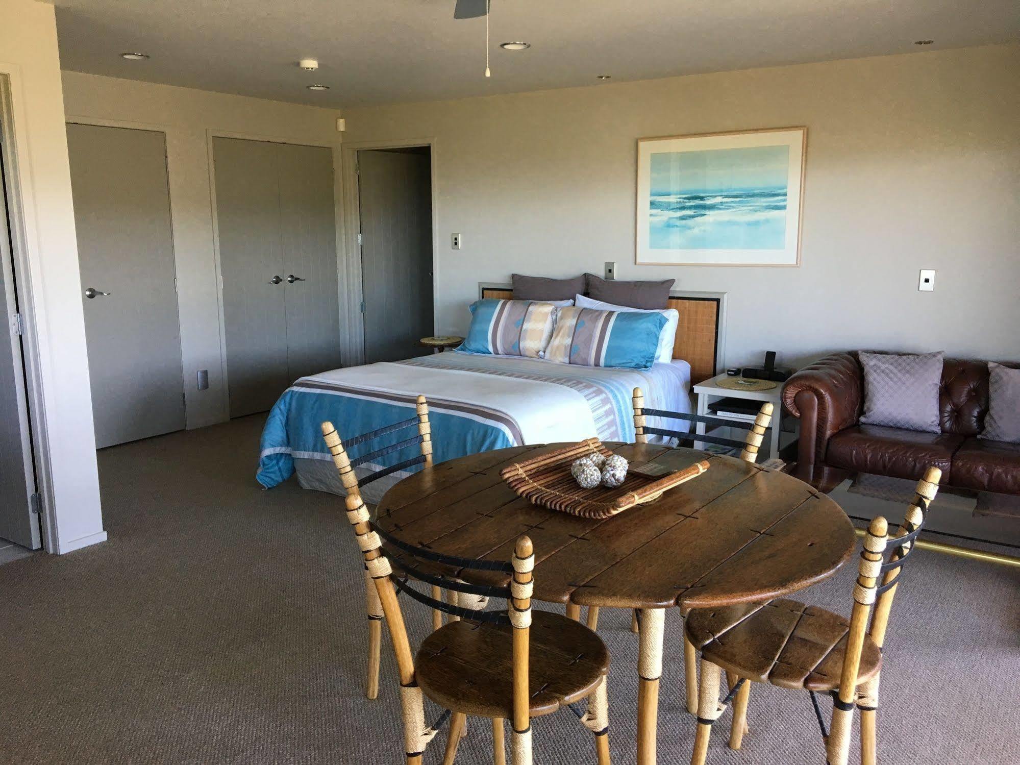 Whangamata Vistas B&B ภายนอก รูปภาพ